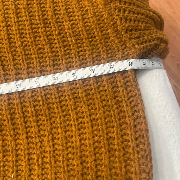 American Eagle Outfitters Rust Knit Sweater - Picture 8 of 9